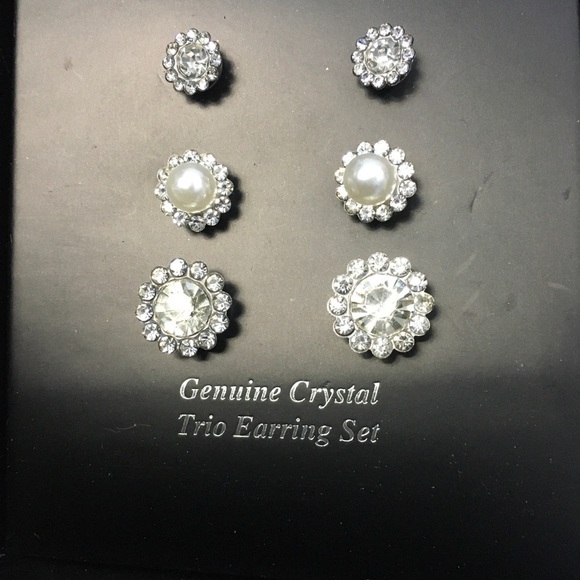 Genuine Crystal Trio Post Stud Pierced Earrings 3 Piece Set - Picture 3 of 13